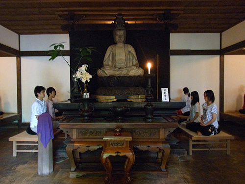 坐禅研修 麻布大学附属渕野辺高校(2012) 坐禅研修 麻布大学附属渕野辺高校(2012)